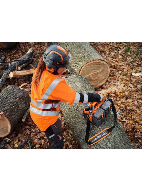 Husqvarna akkumulátor tartó táska láncfűrészekhez