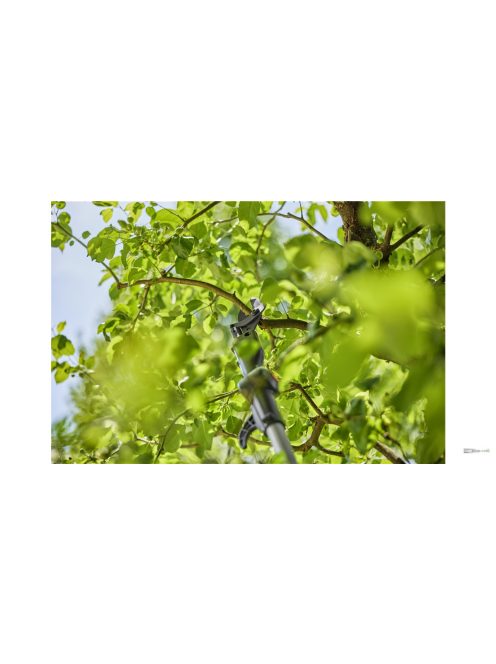 GARDENA HighCut 250/18V P4A teleszkópos akkumulátoros ágvágó olló akkumulátorral 14774-20