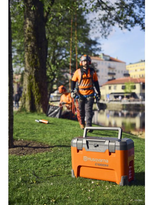 40-C1000X4 Akkumulátor töltő tok