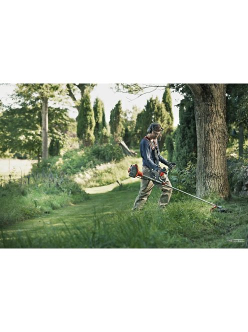 Husqvarna 122R fűkasza