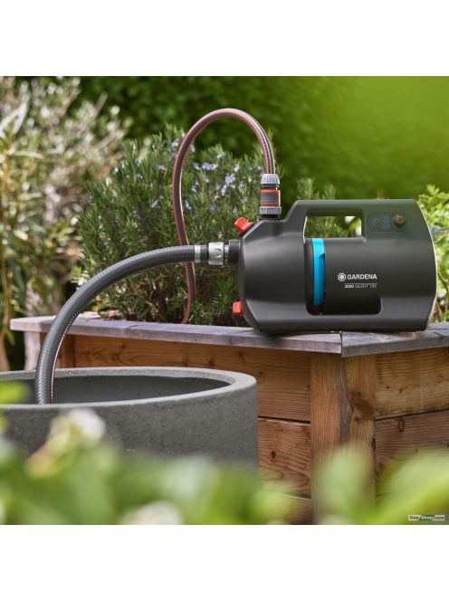 GARDENA Akkumulátoros kerti szivattyú 3000 Silent 18V akkumulátorral P4A 14610-20